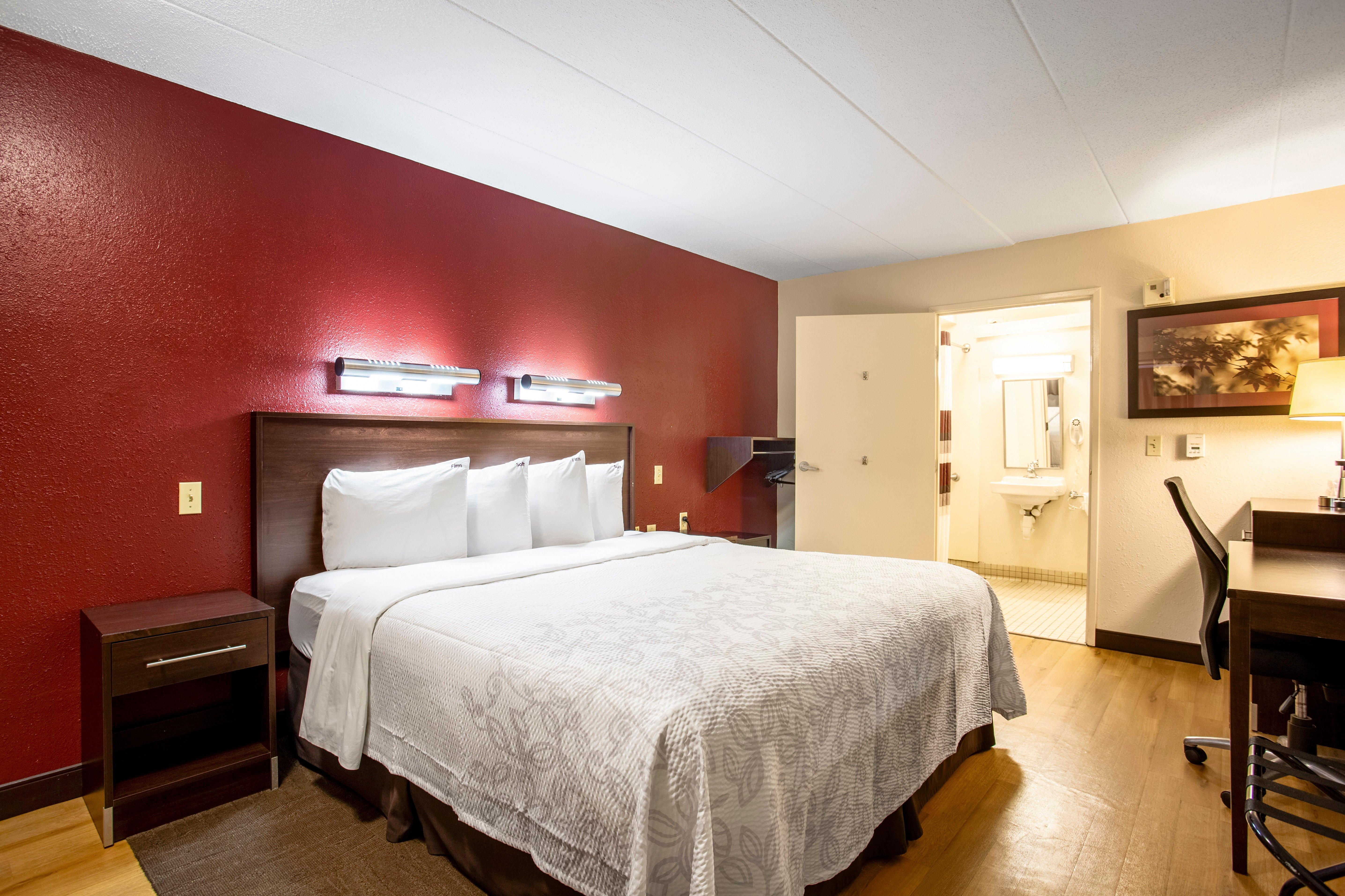 Red Roof Inn Plus+ Atlanta - Buckhead Druid Hills Buitenkant foto