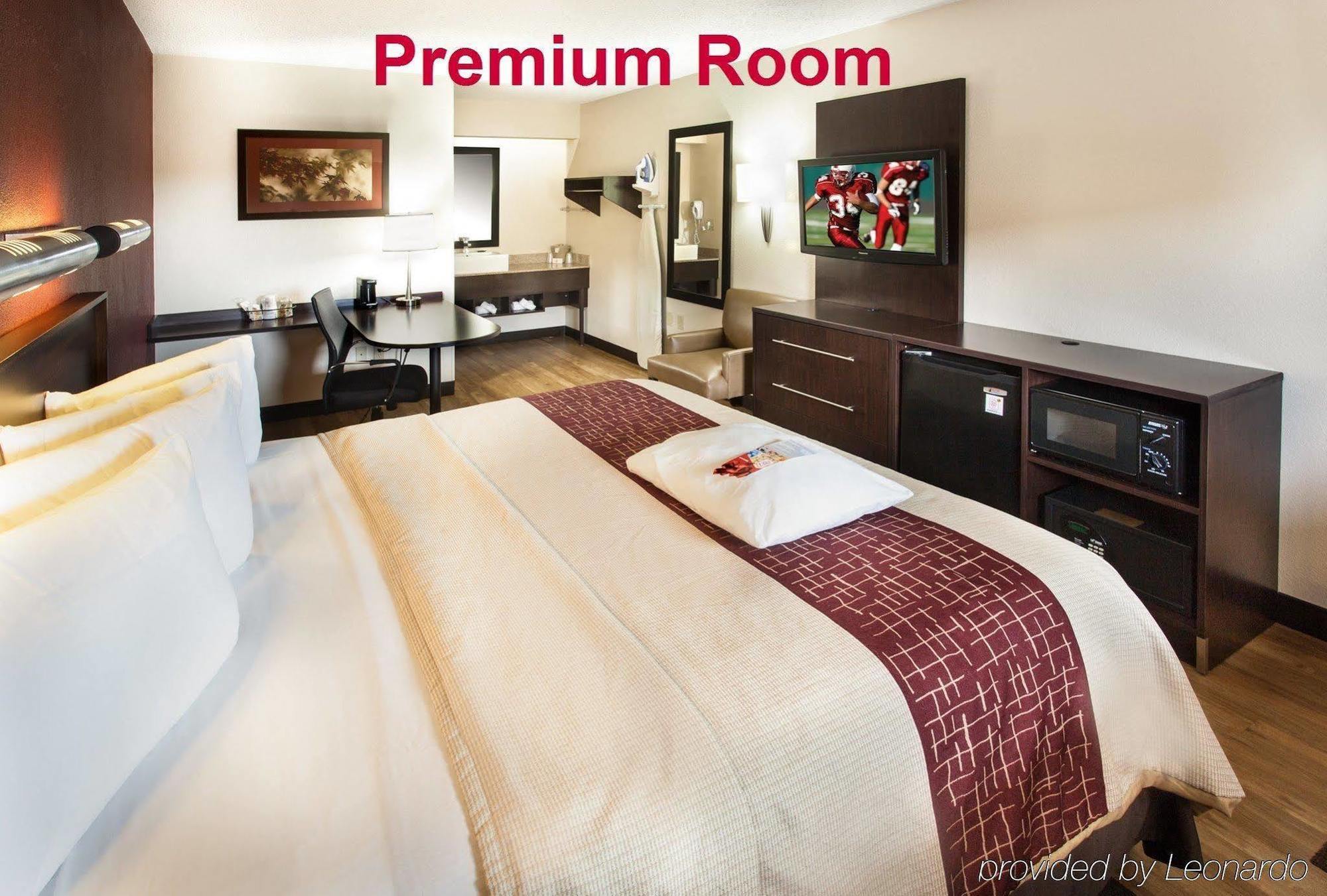 Red Roof Inn Plus+ Atlanta - Buckhead Druid Hills Buitenkant foto